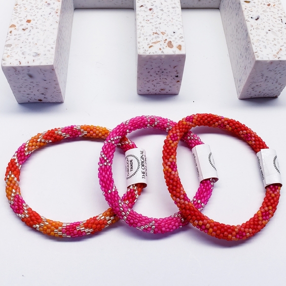 CAROUSEL -Original Roll-On® Bracelets, 7" round, made in Nepal #4 (3 pieces) - Picture 3 of 5